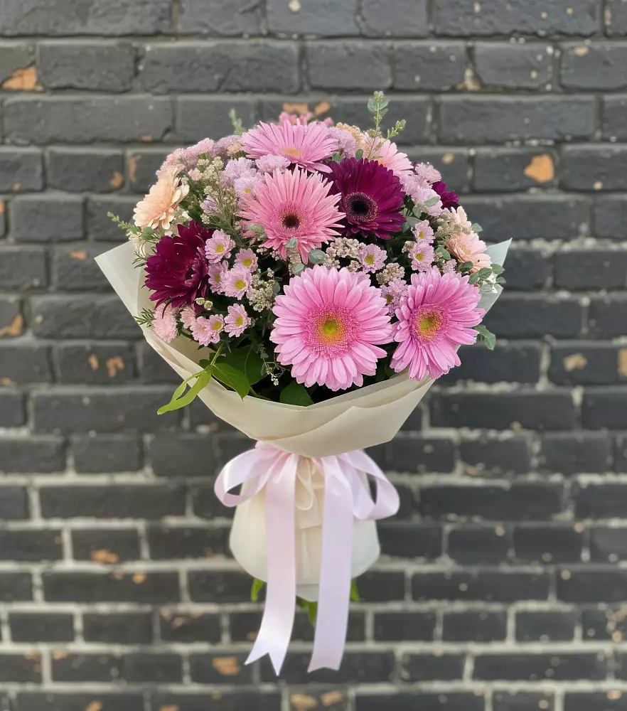 Букет цветов из: Герберы и Хризантемы в Унече