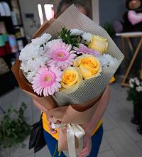 Букет цветов из:  Герберы, Розы и Хризантемы в Унече