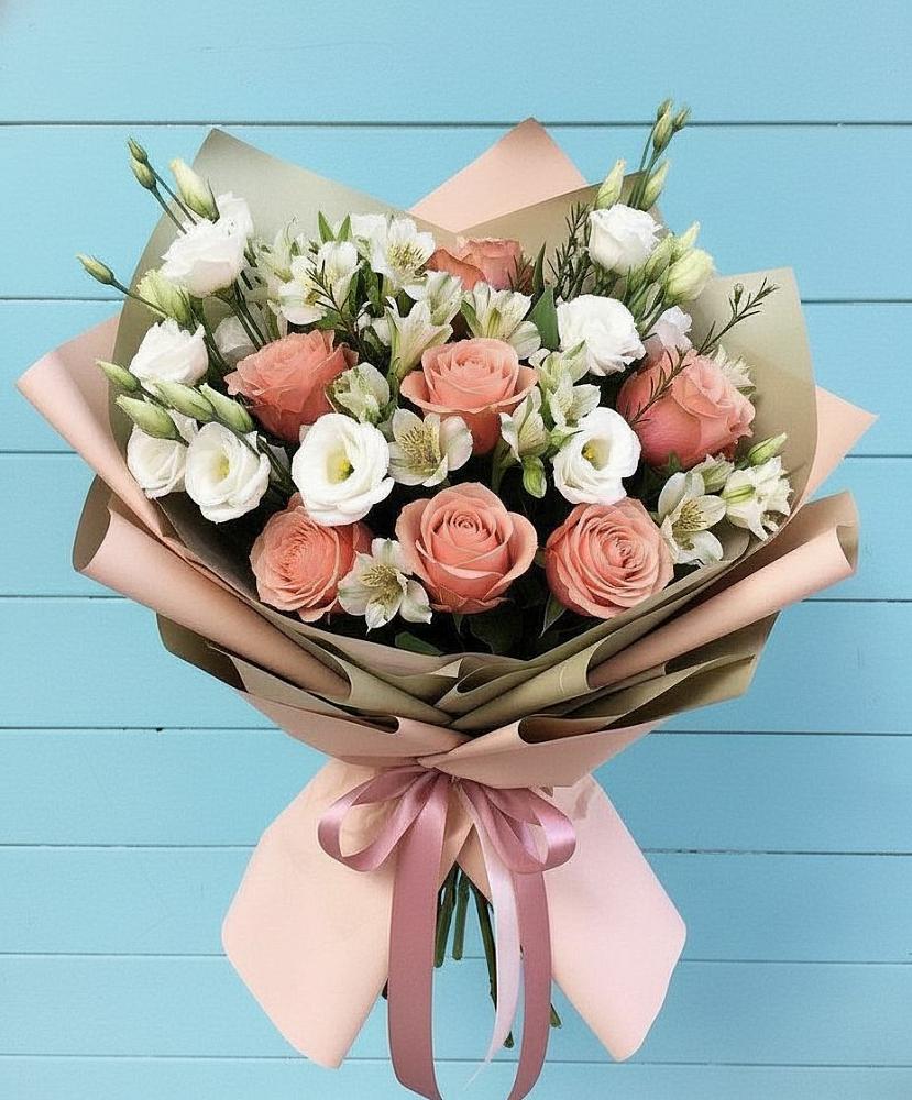 Букет цветов из: Розы, Альстромерии и Лизиантусы в Унече