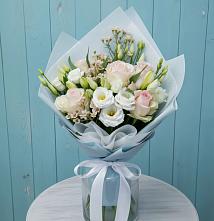Букет цветов из:  Розы и Лизиантусы в Унече