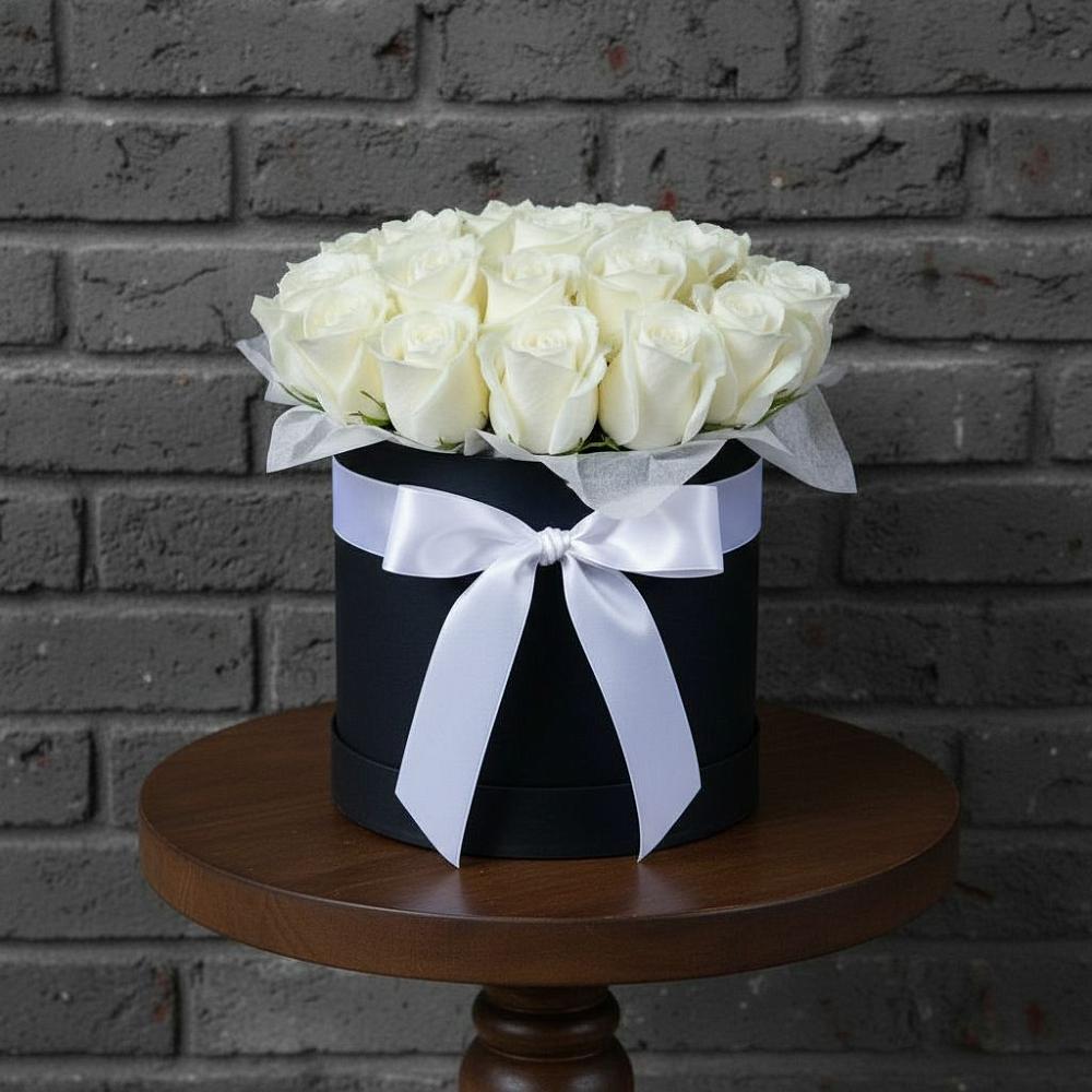 Цветочная композиция из Розы в шляпной коробке в Унече