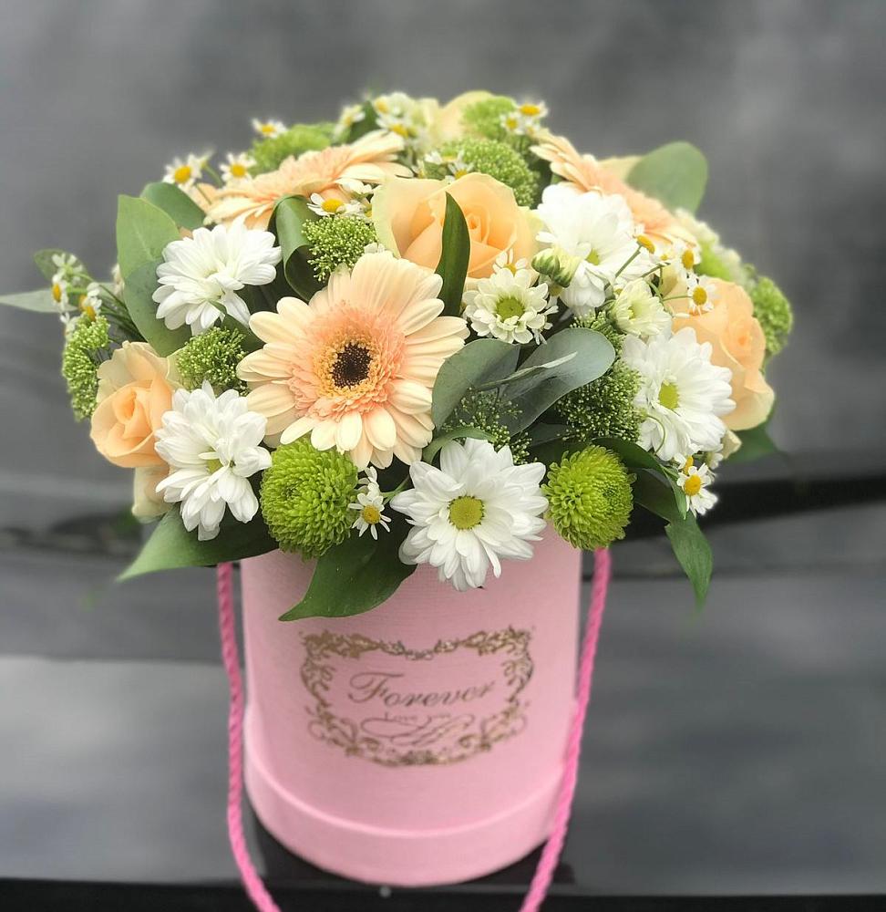 Цветочная композиция из Розы, Герберы и Хризантемы в шляпной коробке в Унече