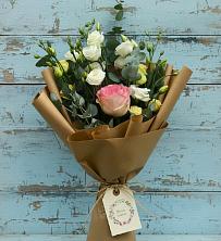 Букет цветов из:  Розы и Лизиантусы в Унече
